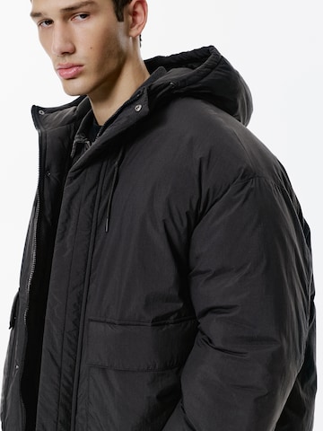 Veste d’hiver Pull&Bear en noir