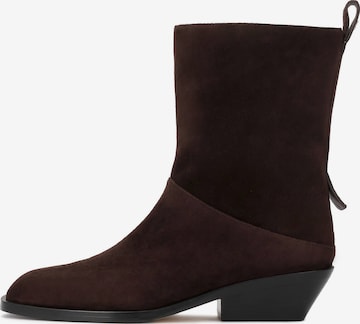 Stivaletto di Kazar Studio in bronzo: frontale