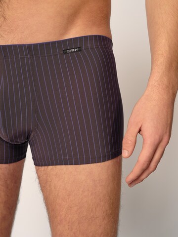 Skiny Regular Boxershorts in Bruin