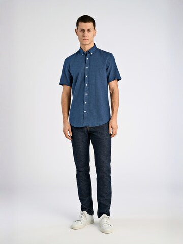 Coupe regular Chemise Lindbergh en bleu
