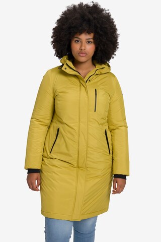 Ulla Popken Raincoat in Yellow: front