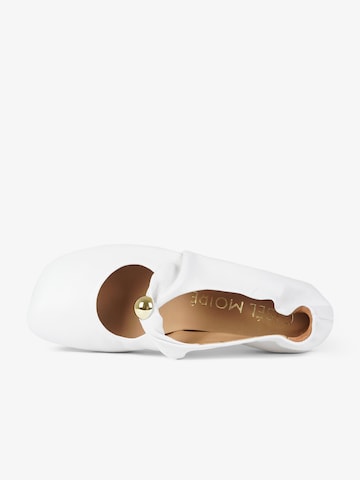GISEL MOIRE Ballerina in Wit