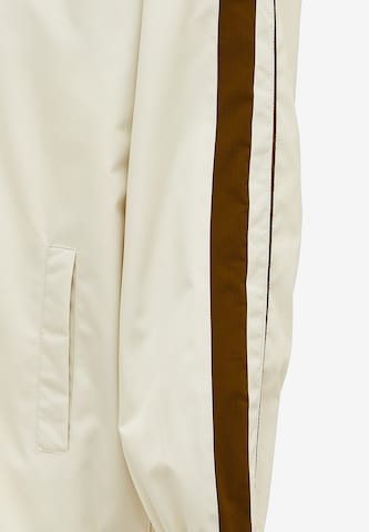 COSIMON Between-Season Jacket in White