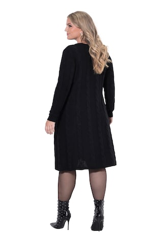 Robes en maille MIAMODA en noir