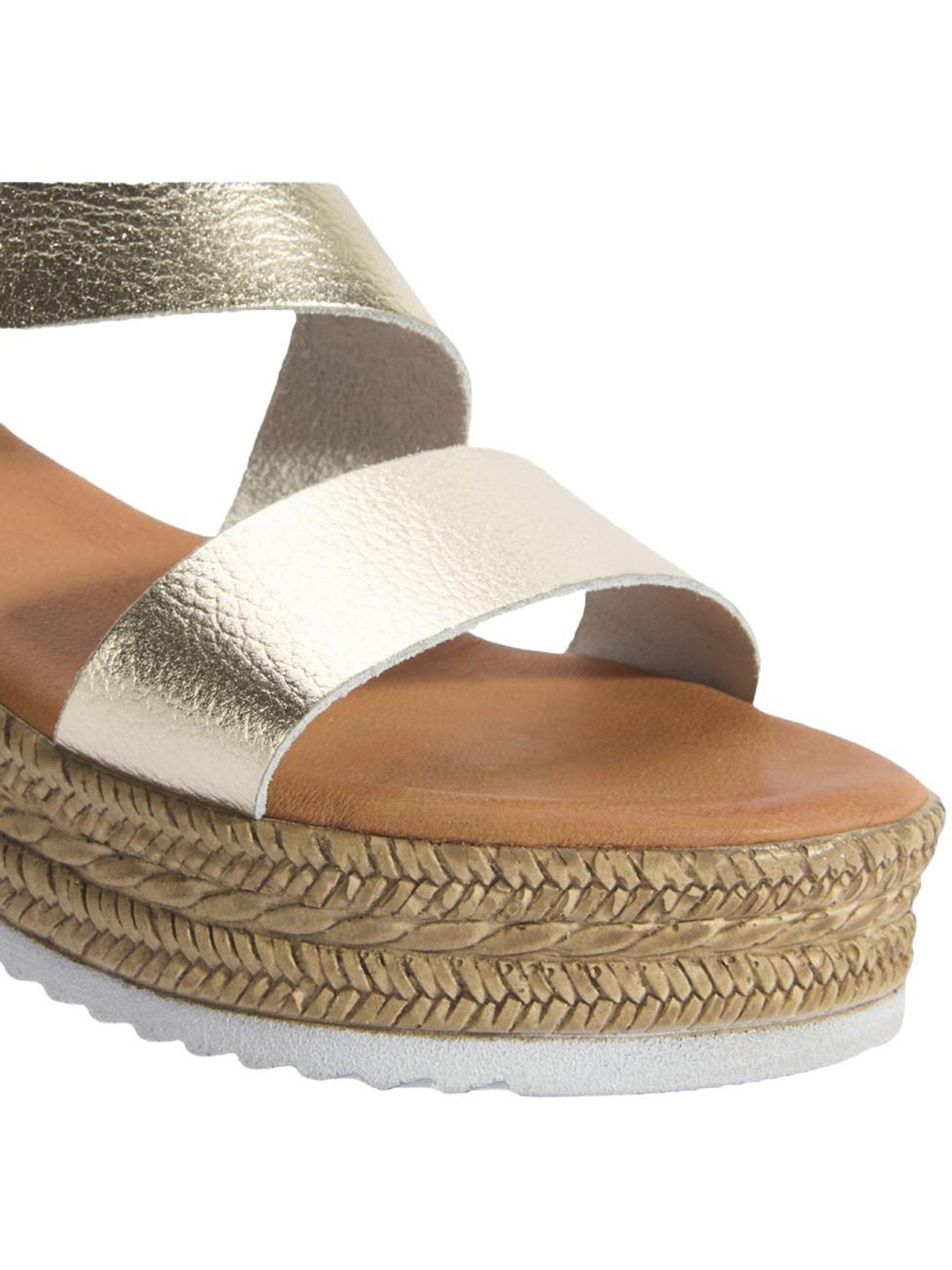 Desa Sandals in Gold