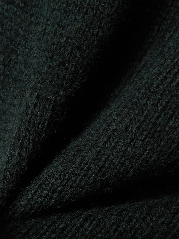 Brookshire Sweater in Black