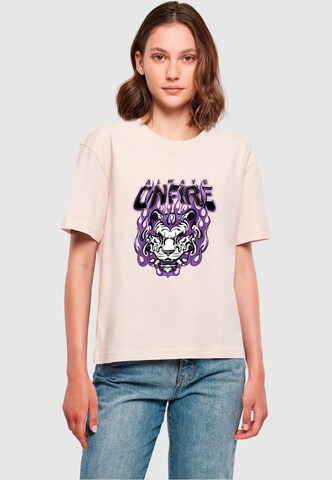 T-shirt 'Always On Fire' Mister Tee en rose : devant