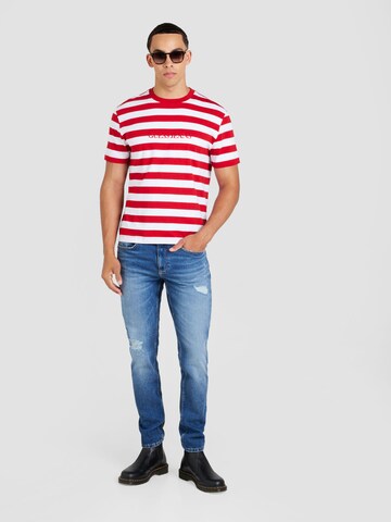 Maglietta di GUESS JEANS in rosso