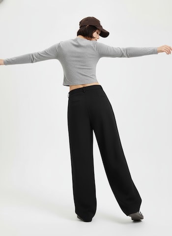 studioselect Wide leg Pleat-Front Pants 'Miriam' in Black