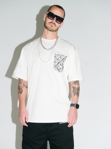 Pacemaker - Camiseta 'Adrian' en blanco: frente