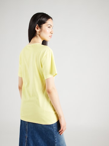 MAX&Co. T-shirt 'IZZY' i gul