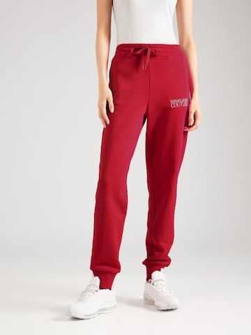 Versace Jeans Couture Tapered Broek in Rood: voorkant