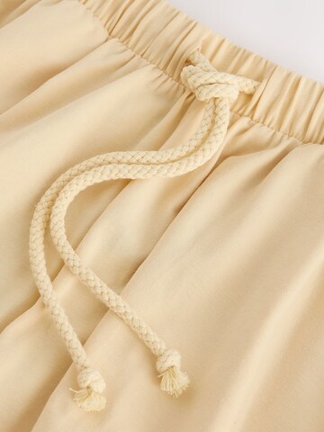 Next Regular Broek in Geel