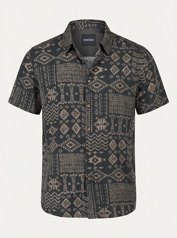 KOROSHI - Ajuste regular Camisa en negro: frente