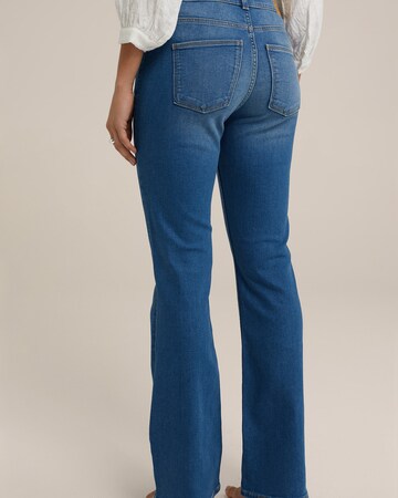 WE Fashion Flared Jeans in Blau