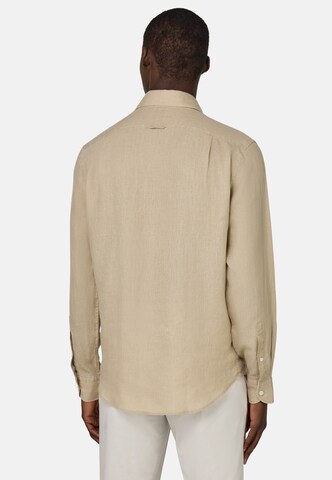 Coupe regular Chemise Boggi Milano en beige