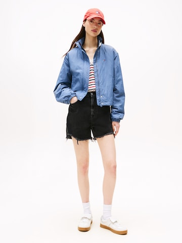Tommy Jeans Демисезонная куртка в Синий