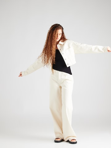 ABOUT YOU x Toni Garrn Between-Season Jacket 'Duffy' in White