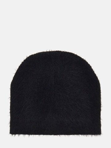 GUESS Beanie in Black