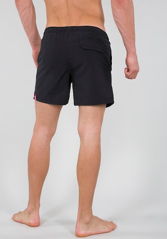 ALPHA INDUSTRIES Badeshorts in Schwarz