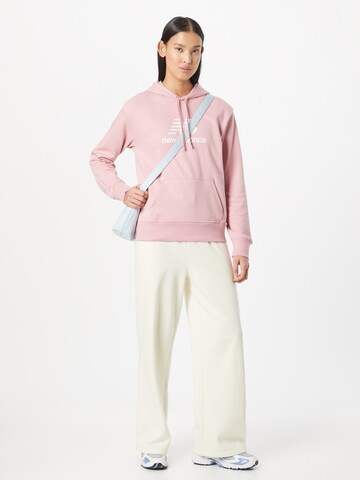 new balance Sweatshirt 'Essentials' in Roze