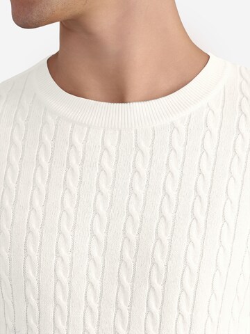 Pullover di Vantory in bianco