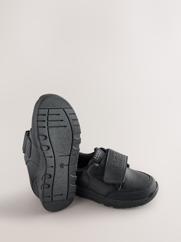 Sneaker 'Back to School' de la Baker by Ted Baker pe negru