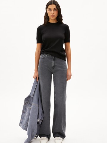 Pullover 'SILJIAAS' di ARMEDANGELS in nero