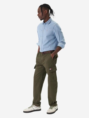 regular Pantaloni cargo 'DM0DM22651' di Tommy Jeans in verde: frontale