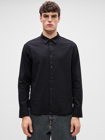 Calvin Klein Классический крой Рубашка в Черный: спереди