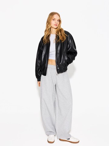 Giacca di mezza stagione di Bershka in nero