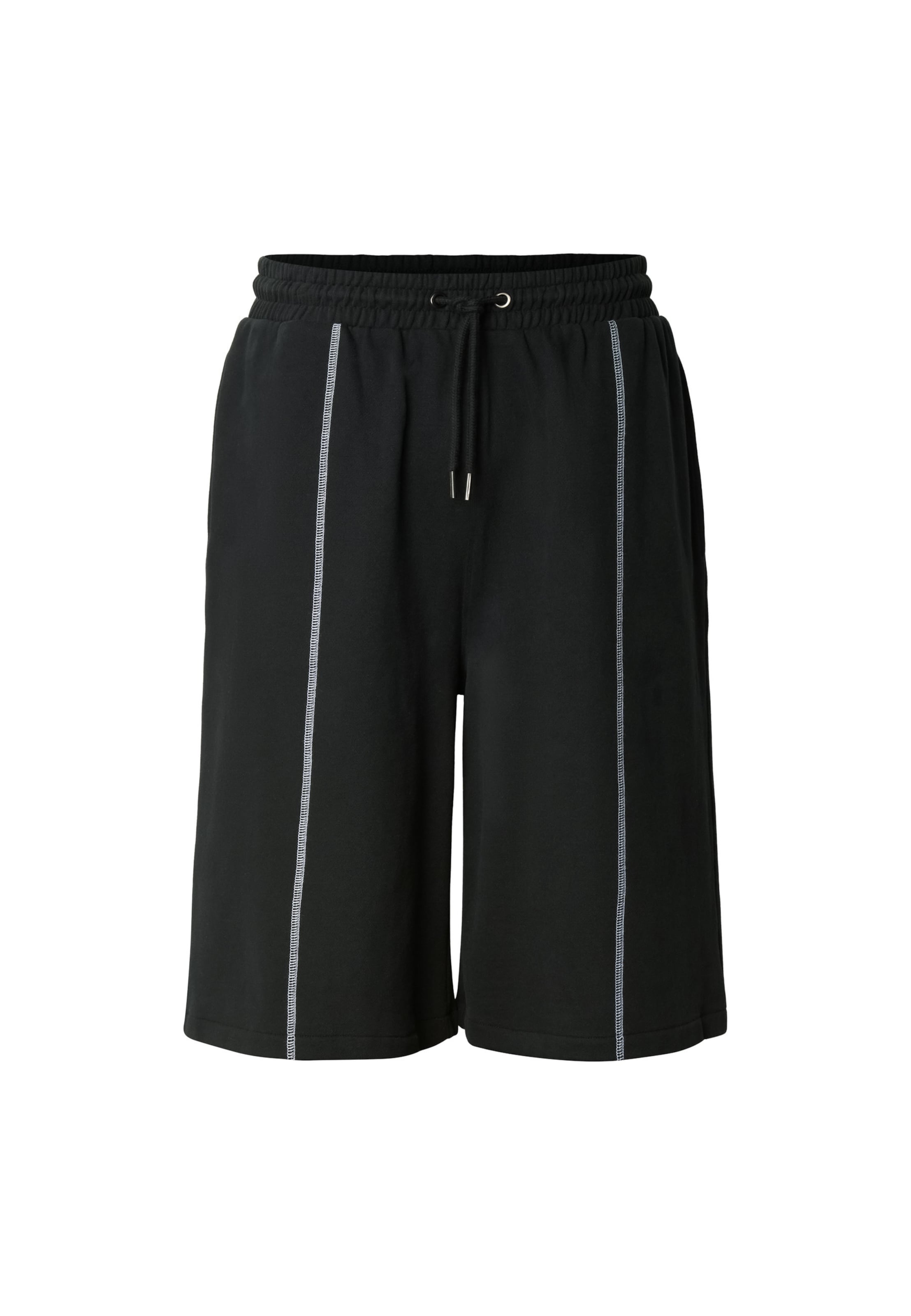 Urban Classics Pantalón en 40 en negro, Vista del producto