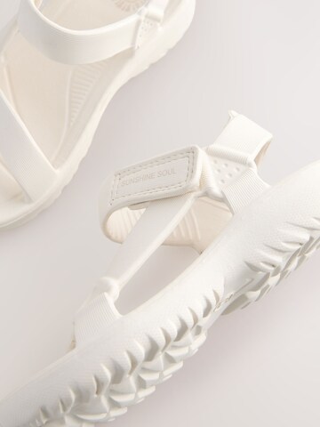 Sandales Next en beige