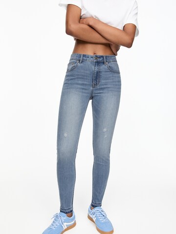 Pull&Bear Skinny Jeans in Blue: front