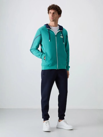 Tommy Life Loungewear in Blue: front