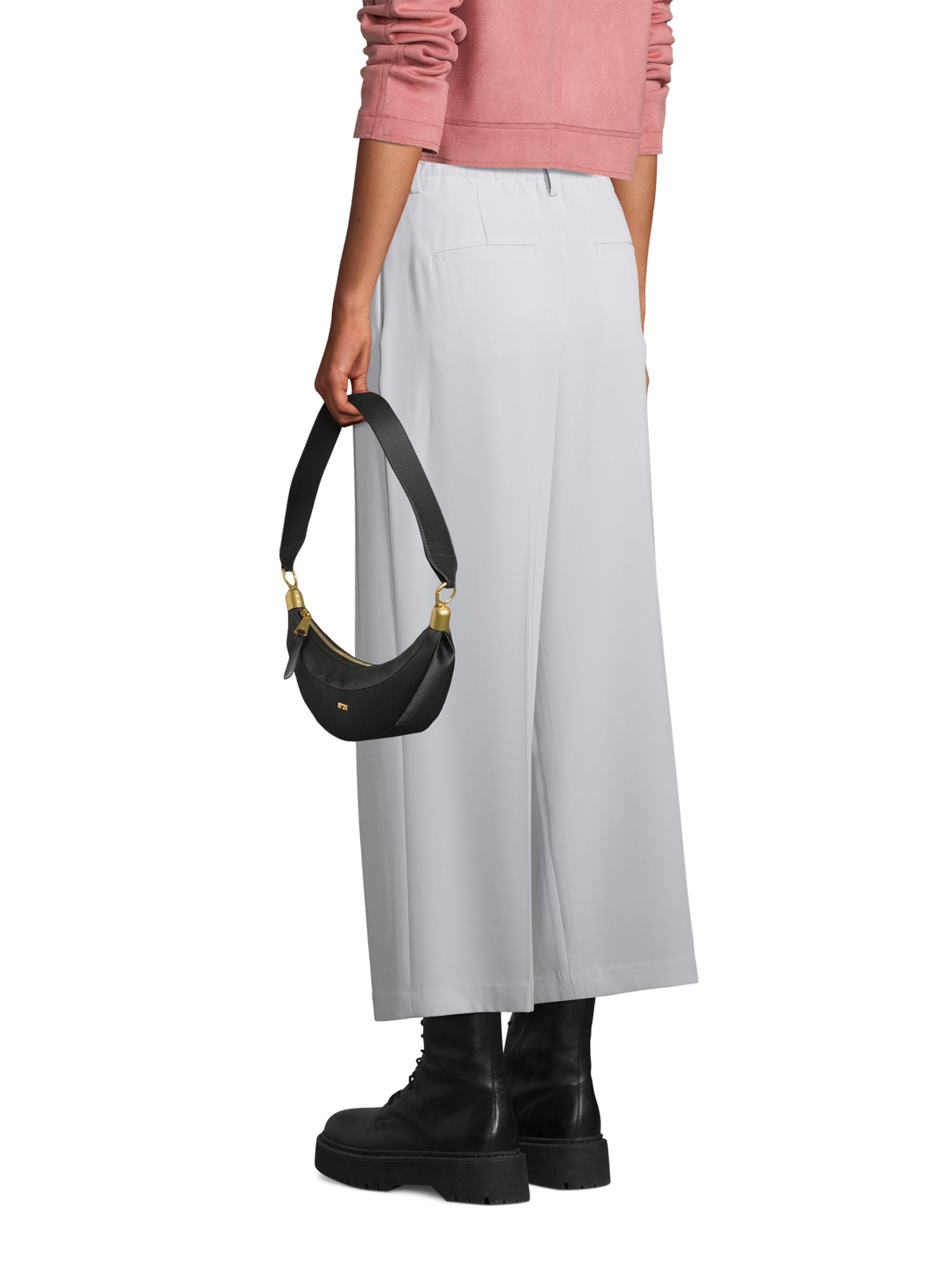 N°21 Shoulder bag in Black