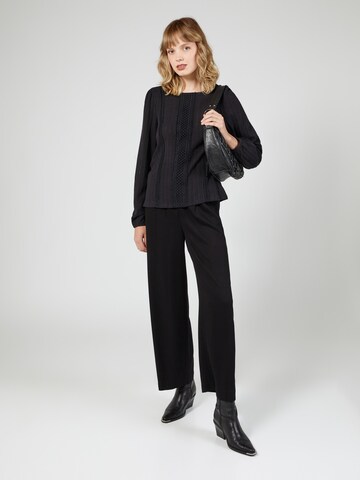 Pull-over 'VIALITA' VILA en noir