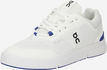 On Sneakers 'THE ROGER' in White: front