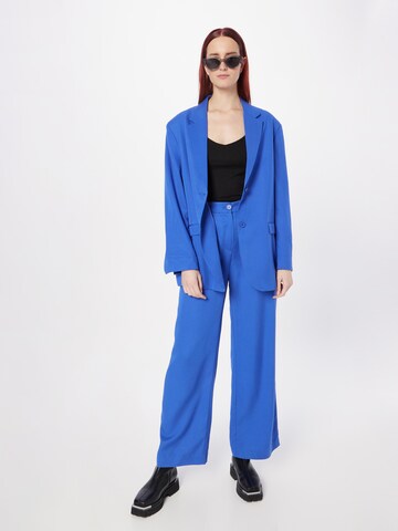 Sublevel Top in Black