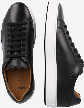 Sneaker low 'Mirage' de la BOSS pe negru