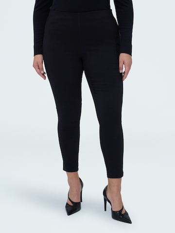 Fiorella Rubino - Skinny Pantalón en negro