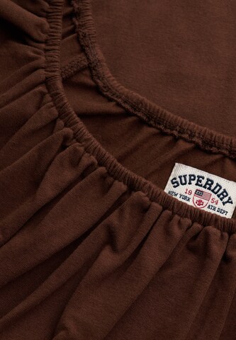 T-shirt 'Athletic Essentials' Superdry & Co en marron