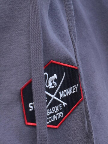 Surf Monkey Sweatshirt‌‌‌‌‌‌‌ in Grau
