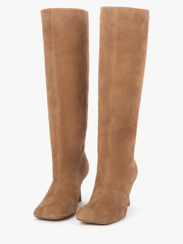 Estro Boots '6706-01' in Beige