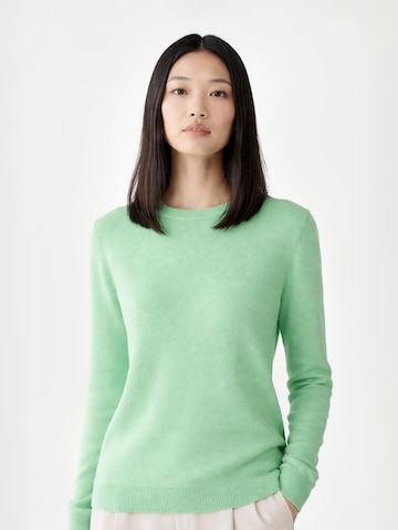 GOBI Cashmere Tröja 'Women's Essential Cashmere Crewneck Sweater' i grön: framsida