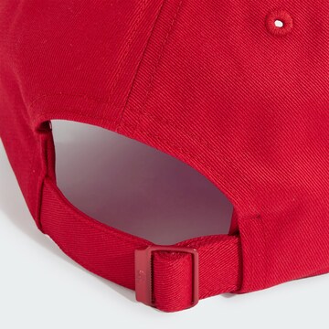 ADIDAS ORIGINALS Pet 'Adicolor Classic Trefoil' in Rood