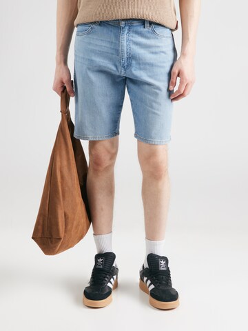 Regular Jean 'TEXAS SHORTS' WRANGLER en bleu : devant
