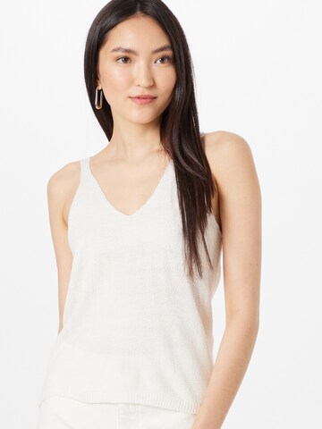 ZABAIONE Knitted Top 'Boa' in White: front