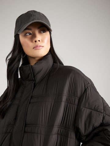 ESPRIT Winterjacke in Schwarz