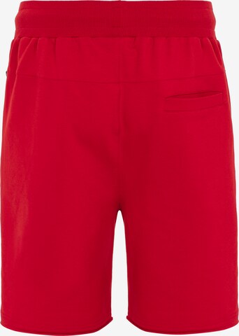 Redbridge Regular Shorts 'Wigan' in Rot